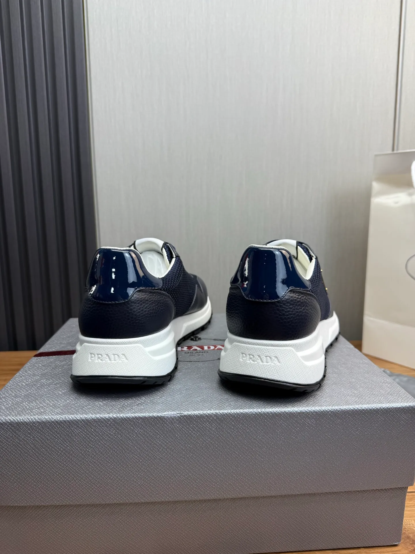Men's shoes 💰560💰 [PRADA] Men's shoes are popular in the counter, official website is synchronized, 1 high-quality shipment ✔️Original cowhide mesh + cowhide lining, 1🆚1 replica, original sole, 38-45 (45 customized, non-refundable)